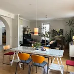 Uniikki Koti Tullipakkahuonella 아파트 *