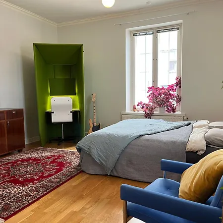 Uniikki Koti Tullipakkahuonella アパート