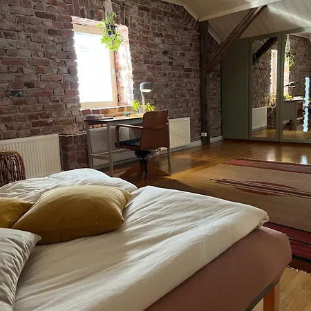 Uniikki Koti Tullipakkahuonella アパート *