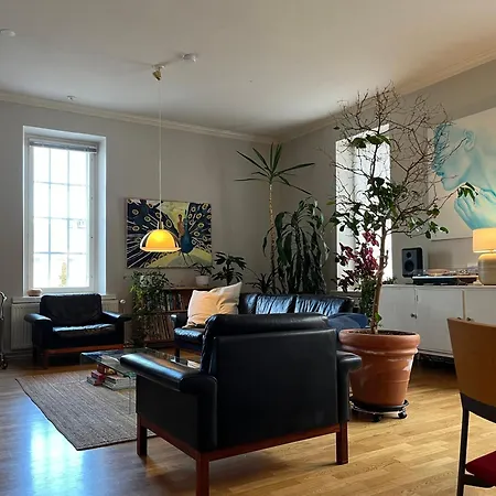 アパート Uniikki Koti Tullipakkahuonella コッコラ