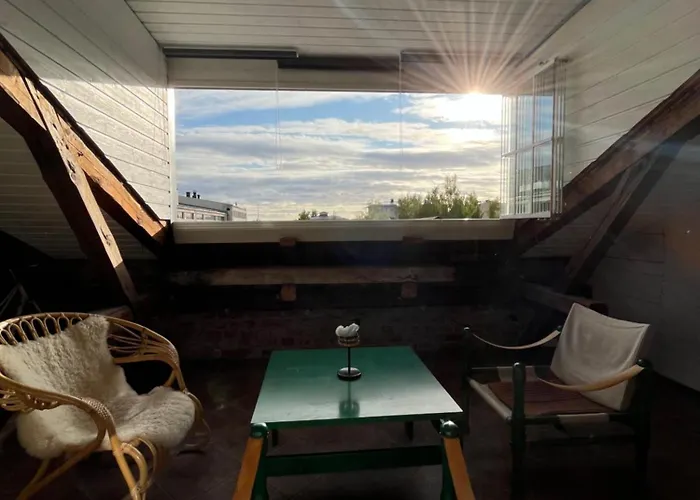 Uniikki Koti Tullipakkahuonella *