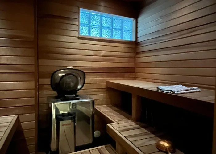 Uniikki Koti Tullipakkahuonella Коккола